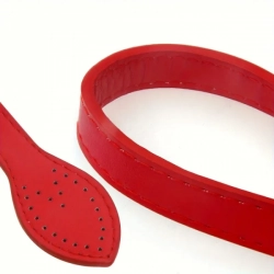 Koženkové ucho na kabelky a tašky - červená