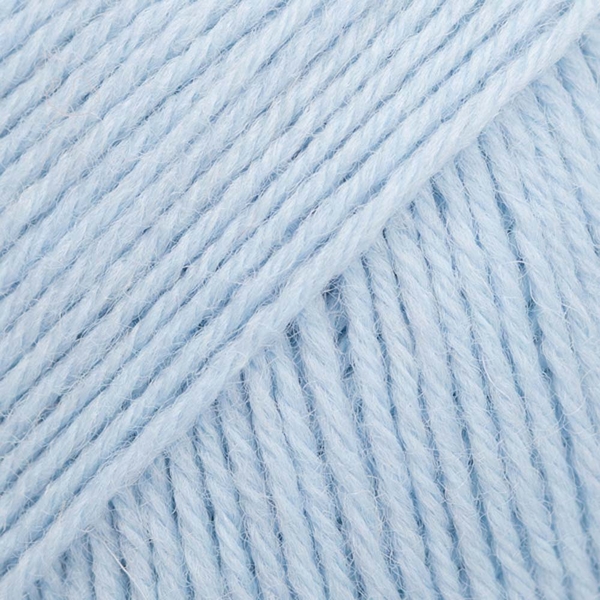 DROPS Fabel uni 117 - bleděmodrá