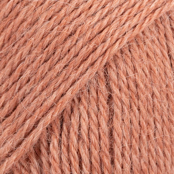 DROPS Alpaca mix 9026 - rumělka